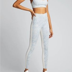 Aurum | Blue Sharp Cheetah Active Print Leggings